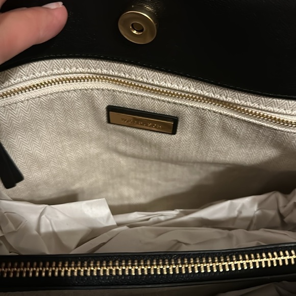 NWT Tory Burch Kira chevron tote - Picture 5 of 11